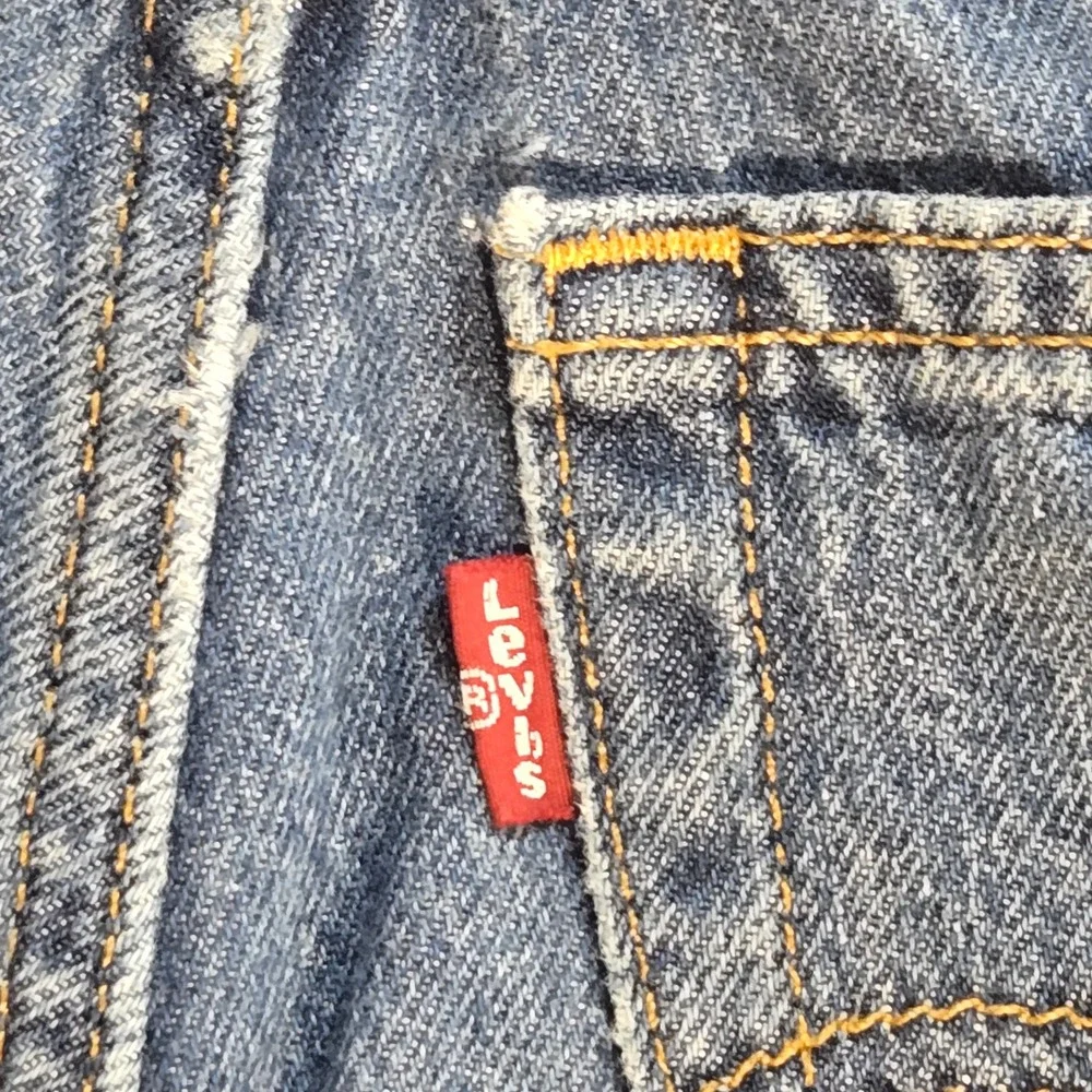 Levis High Waisted Straight Jeans Medium Wash Blue Denim W25 L29 A0092-0010